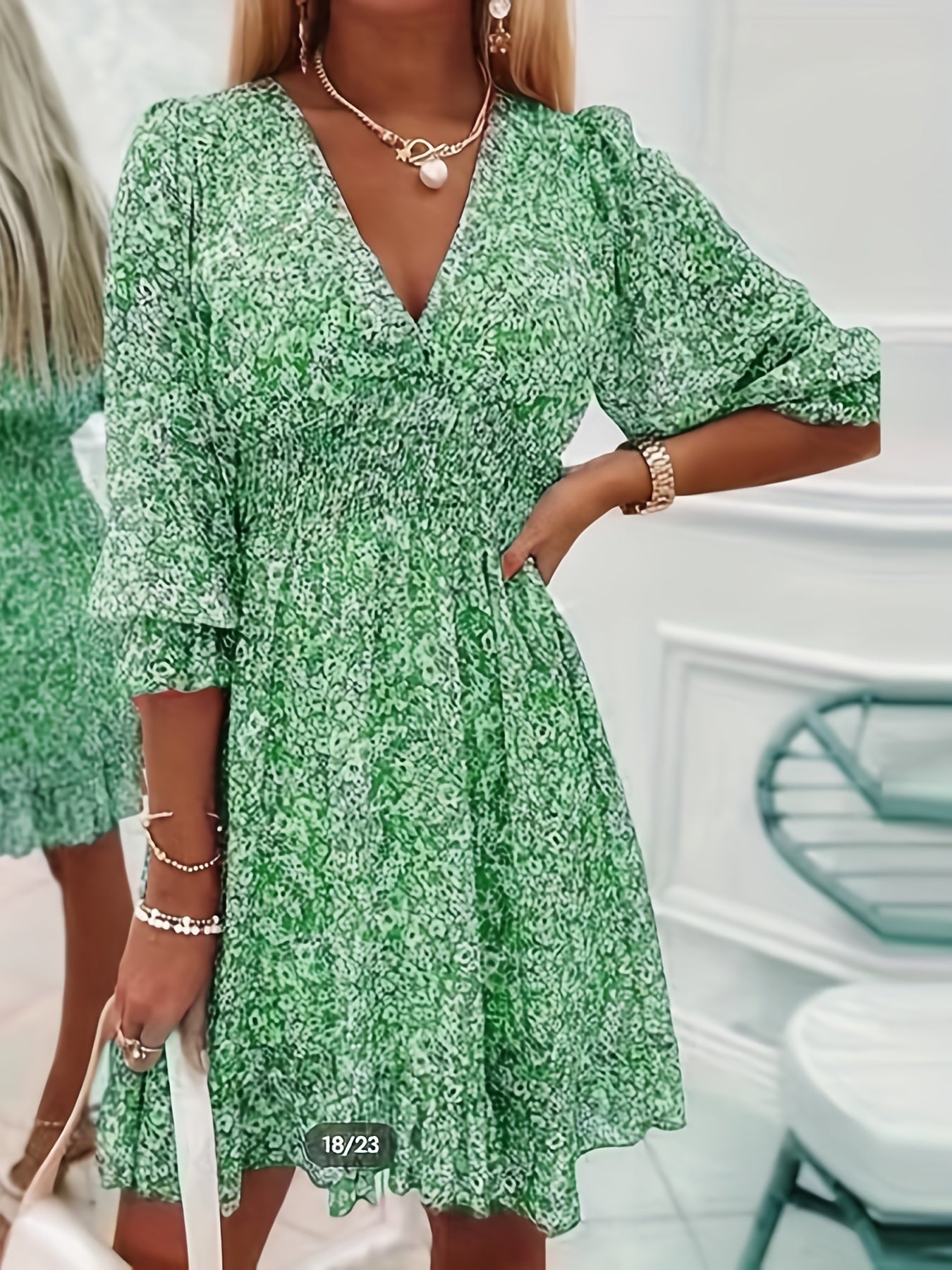 V-neck Printed Dress With Ruffled Waist, Exquisite And Elegant Design-perfect For Spring And Autumn.